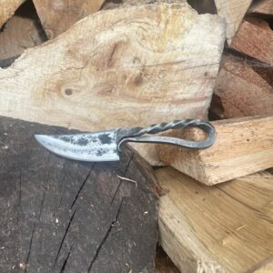 Couteau brut de forge