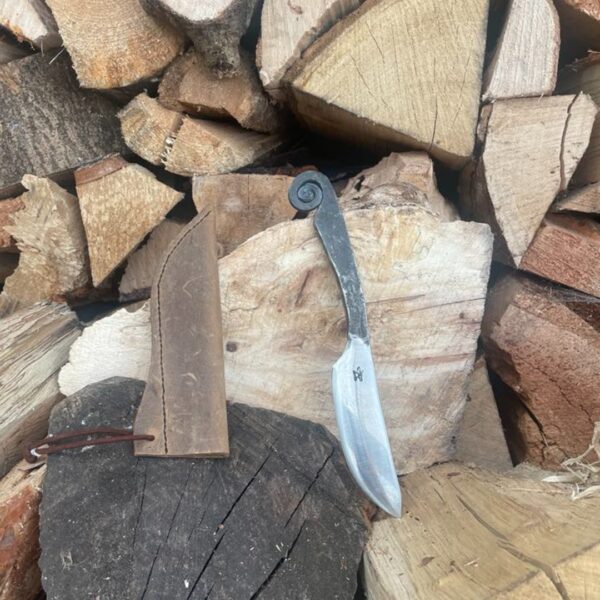 Couteau brut de forge